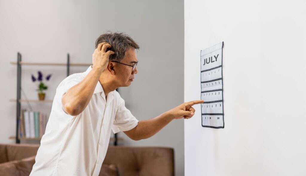 歯を失ったことで認知機能が低下した高齢男性