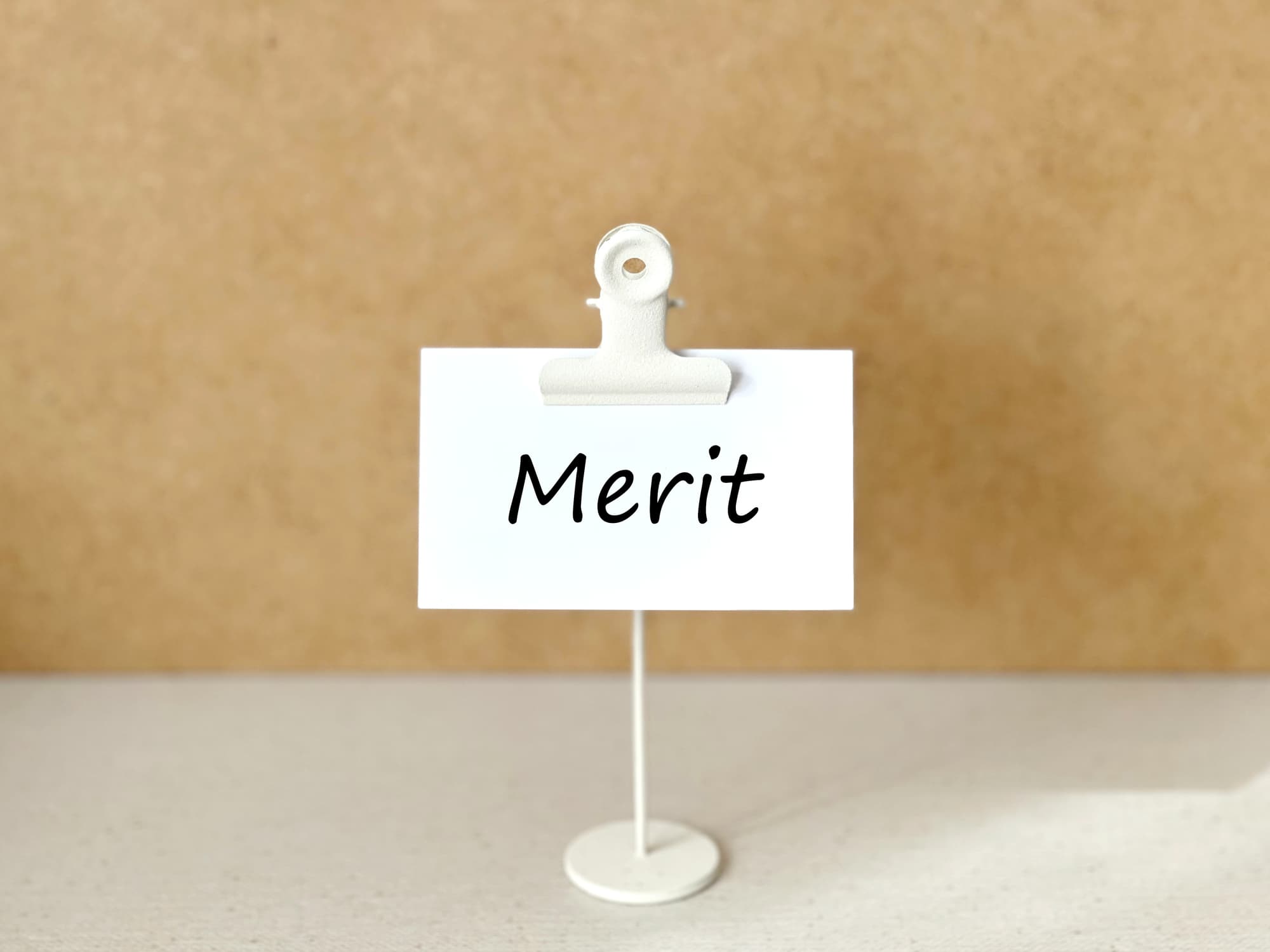 歯のブリッジ治療のメリットのイメージ