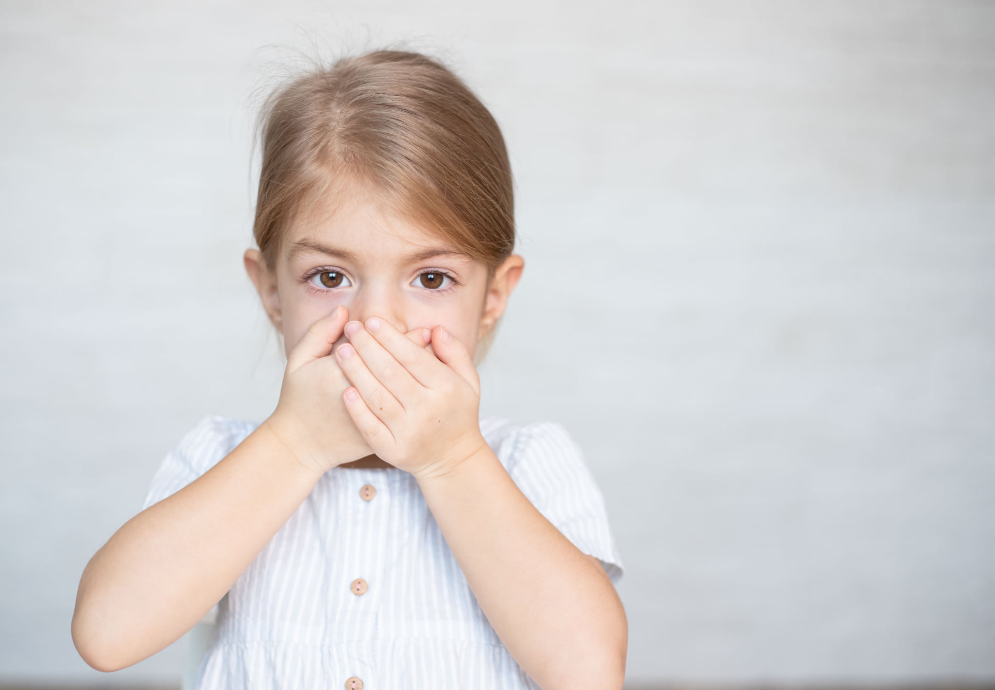 受け口にコンプレックスを感じている子ども