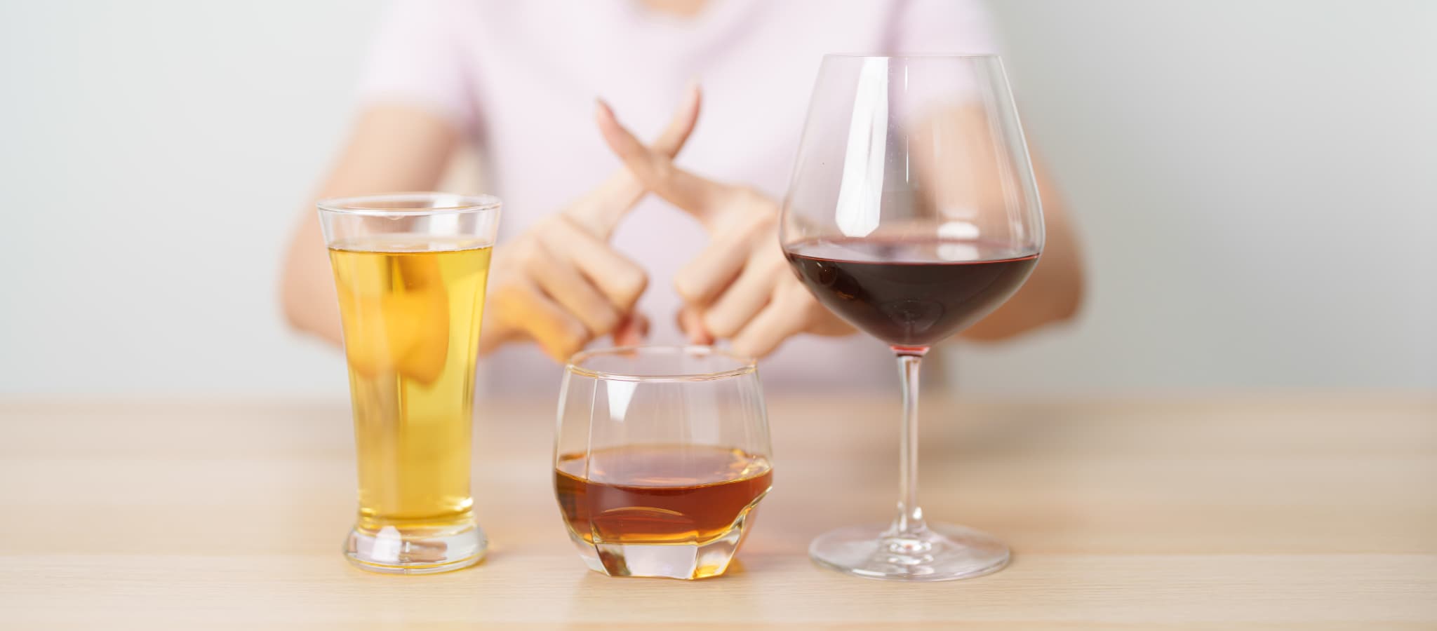 インプラント治療直後に避けるべきアルコール類